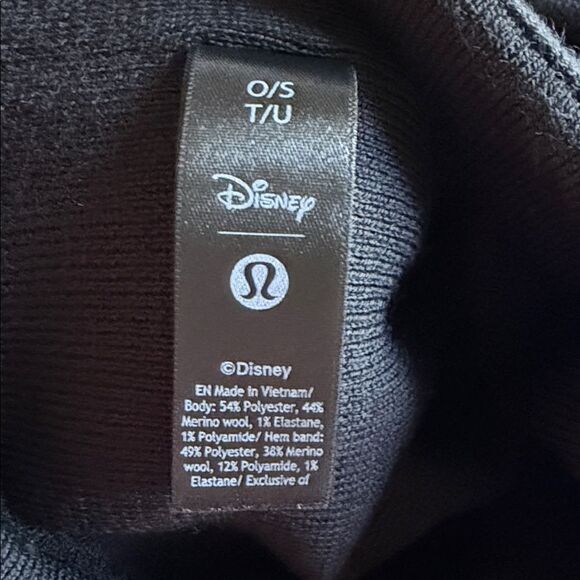🆕 LULULEMON Disney x Lululemon Warm Revelation Beanie Mickey Mouse NWT Black - Picture 11 of 16